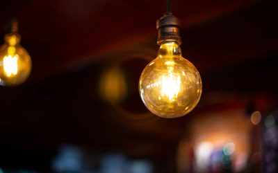 Why Your Lights Are Flickering – 9 Causes & Fixes